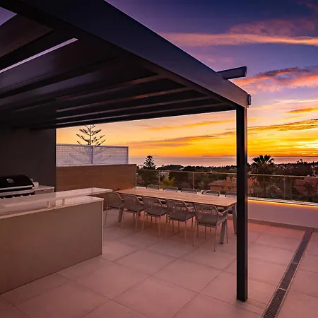 Amazing Penthouse In With Private Pool Apartment *