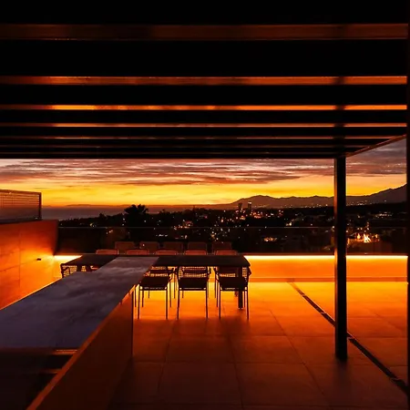 Amazing Penthouse In With Private Pool *