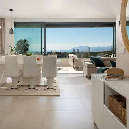 Amazing Penthouse In With Private Pool *