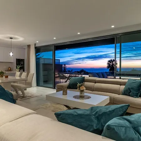 Amazing Penthouse In With Private Pool Apartment Marbella
