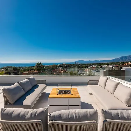 Amazing Penthouse In With Private Pool *
