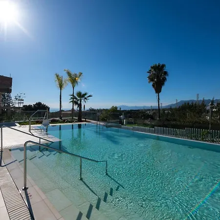 Amazing Penthouse In With Private Pool Apartment *